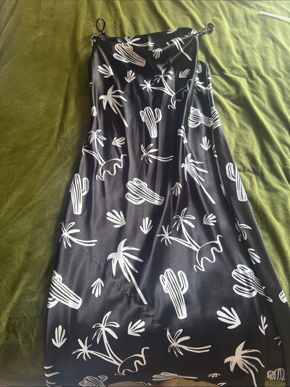 bebe Black Maxi Skirt with White Cactus & Palm Print
